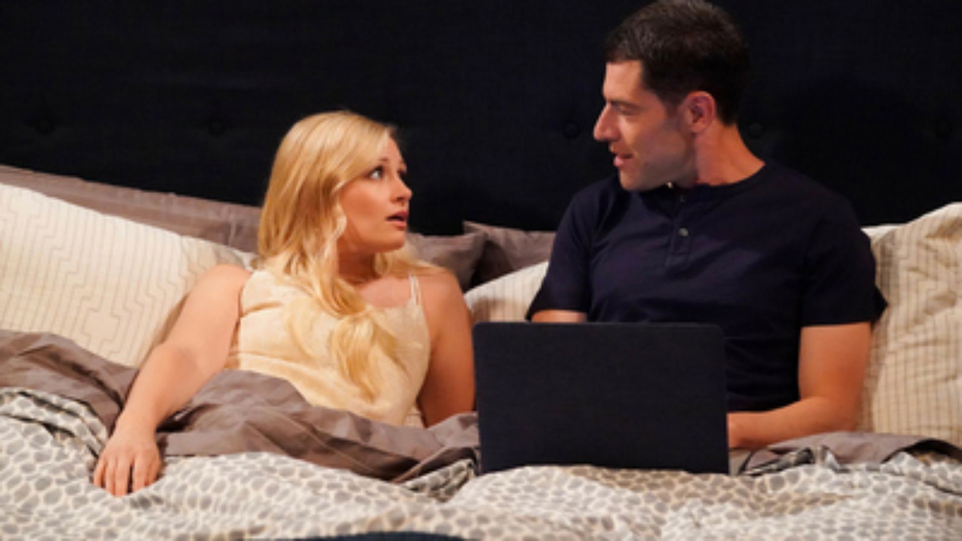 Season 5 Episode 5 of The Neighborhood | Image via CBS