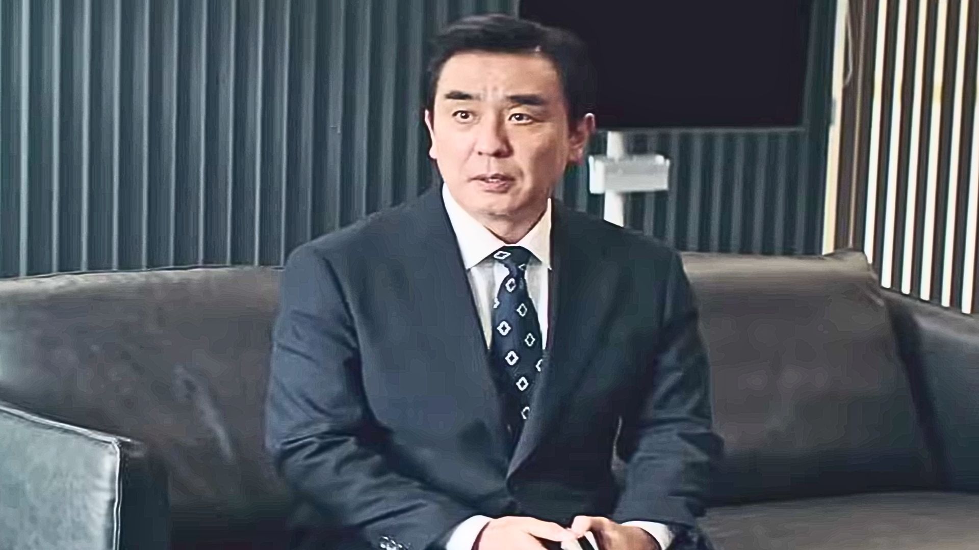 The Dream Life of Mr. Kim | Image Via: SLL