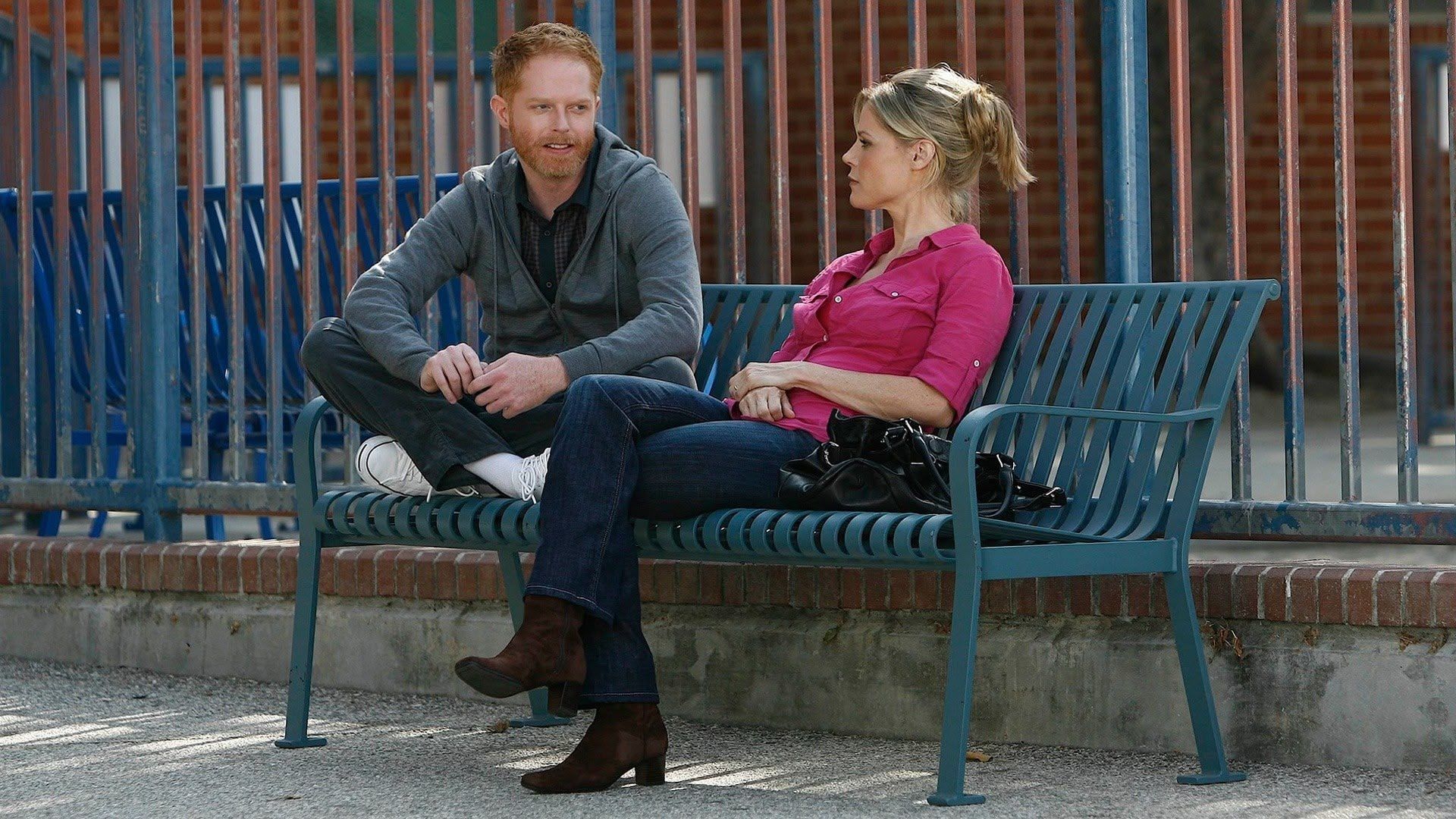 A still from Modern Family (Image via Peacock)