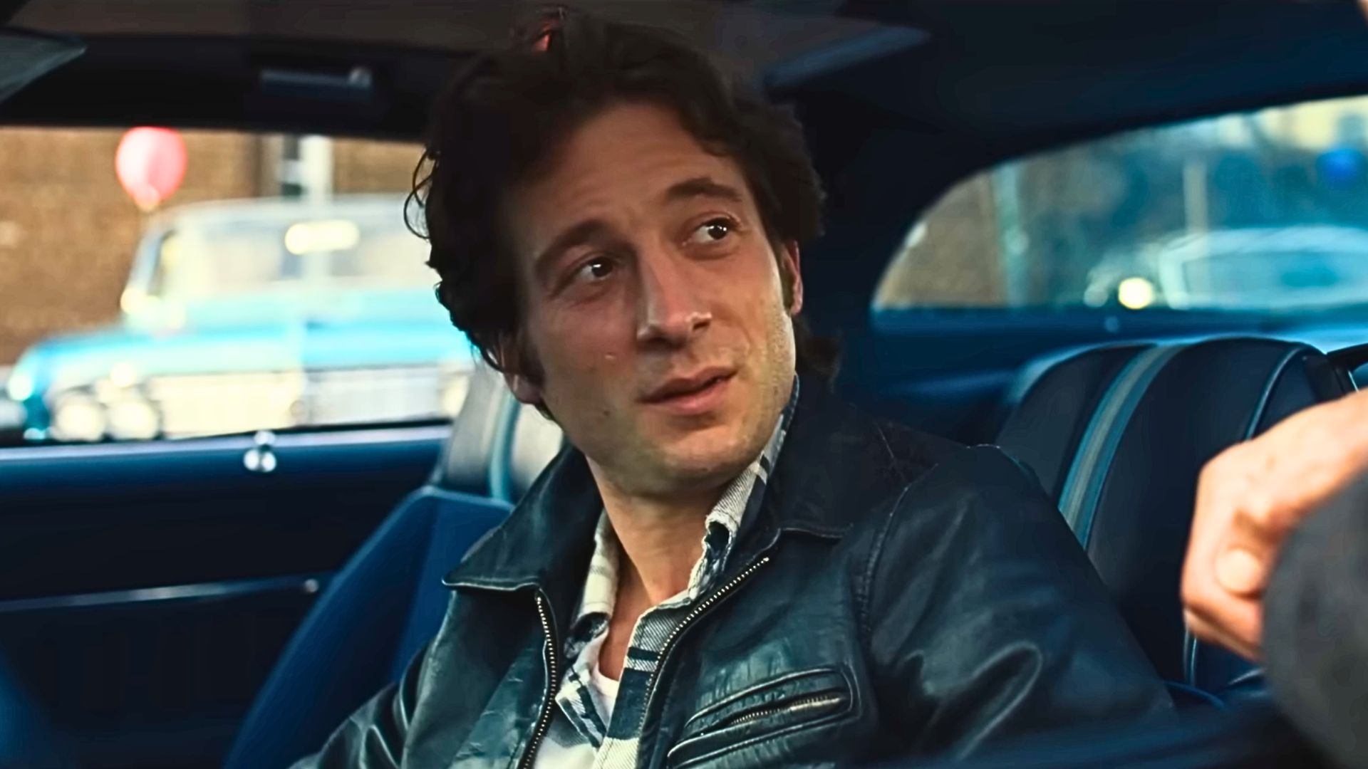 Jeremy Allen White as Bruce Springsteen in Deliver Me From Nowhere (Image via YouTube/ 20th Century Studios)
