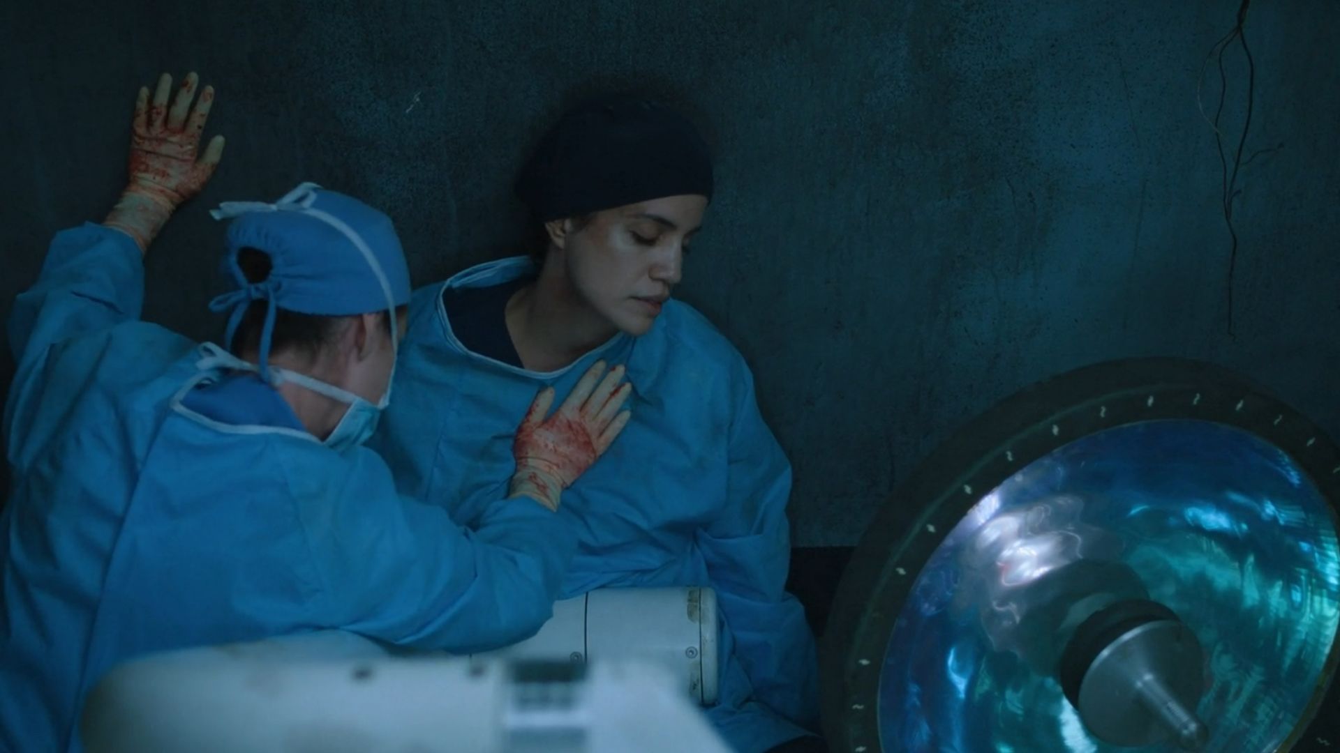Natalie Morales&rsquo;s Dr. Monica Beltran&#039;s death on the Grey&#039;s Anatomy Season 22 premiere (Image Via: Hulu)