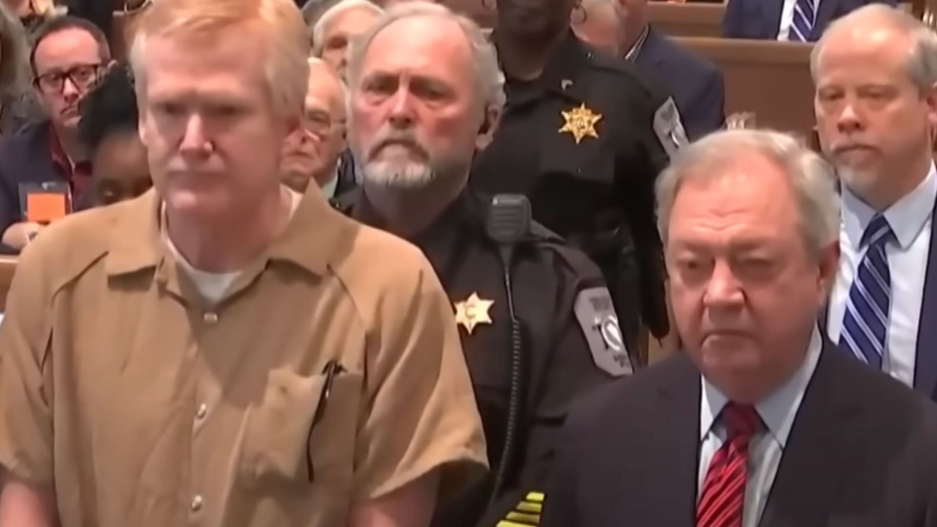 Still of Alex Murdaugh (left) (Image via Inside Edition)