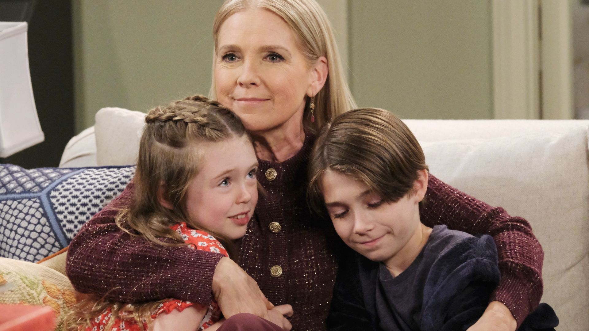 Days of our Lives&#039; Jennifer with her grandkids | Image: JPI