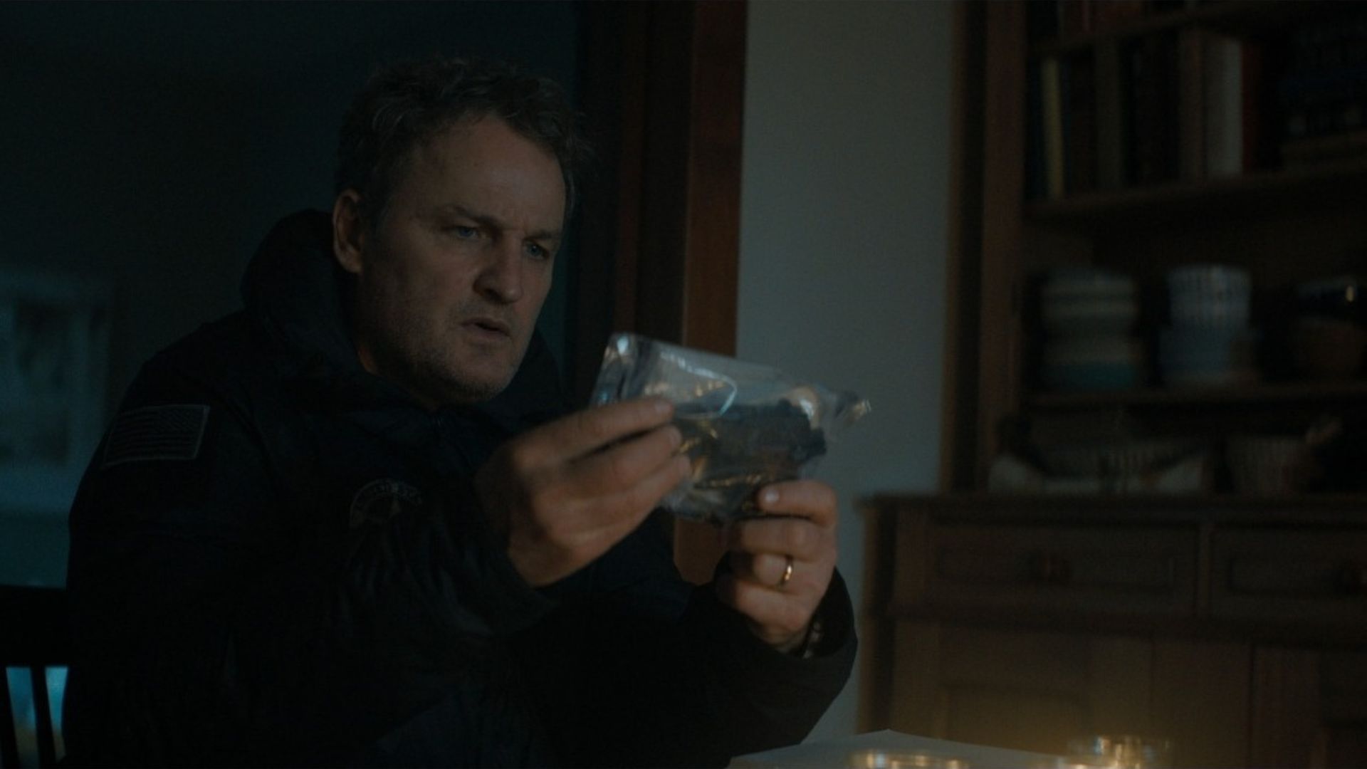 Frank races against time to save the pilot Timothy O&#039;Bannon (Image Via AppleTV+)