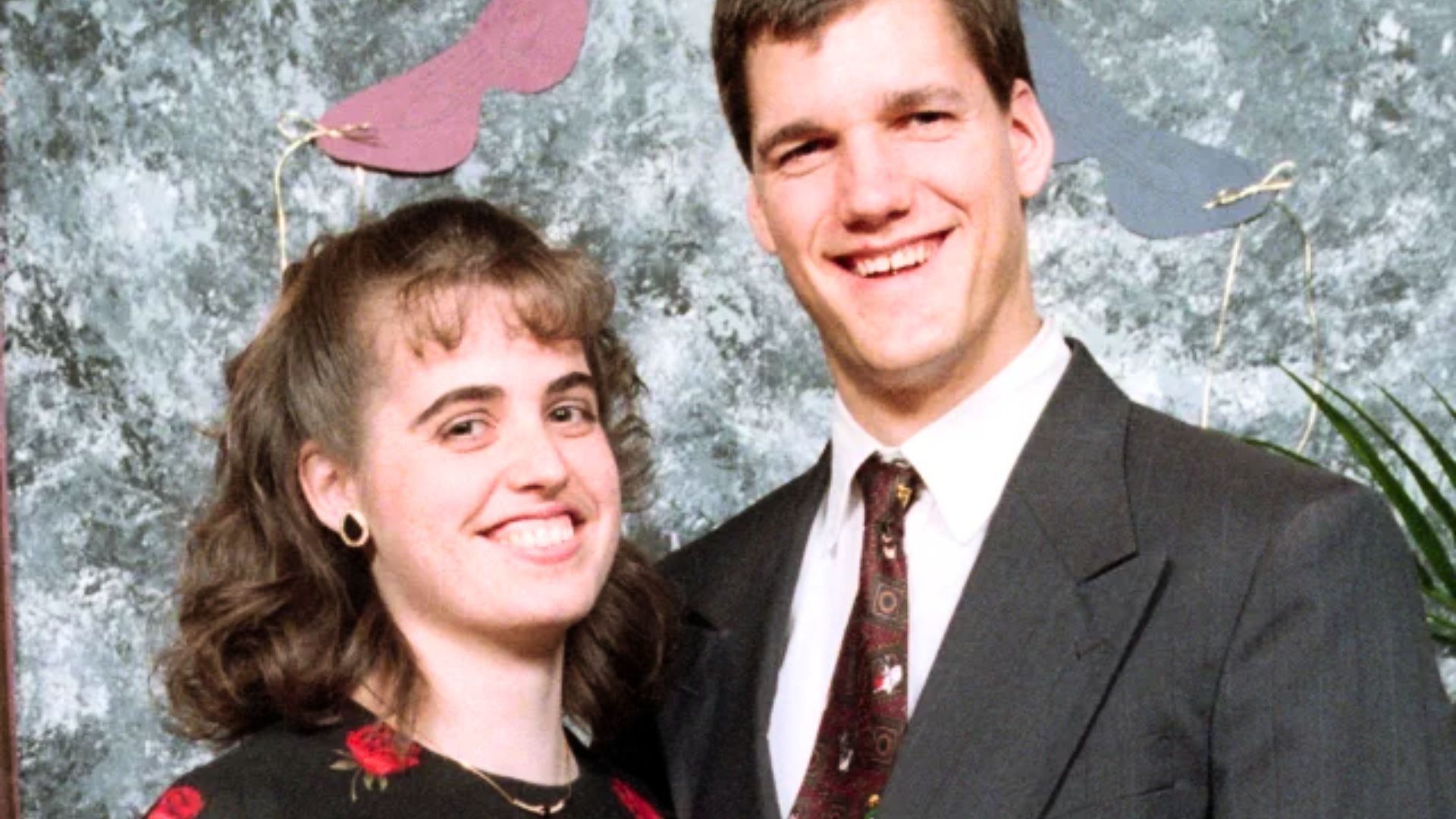 Amy Allwine (Left) | Image via CBS