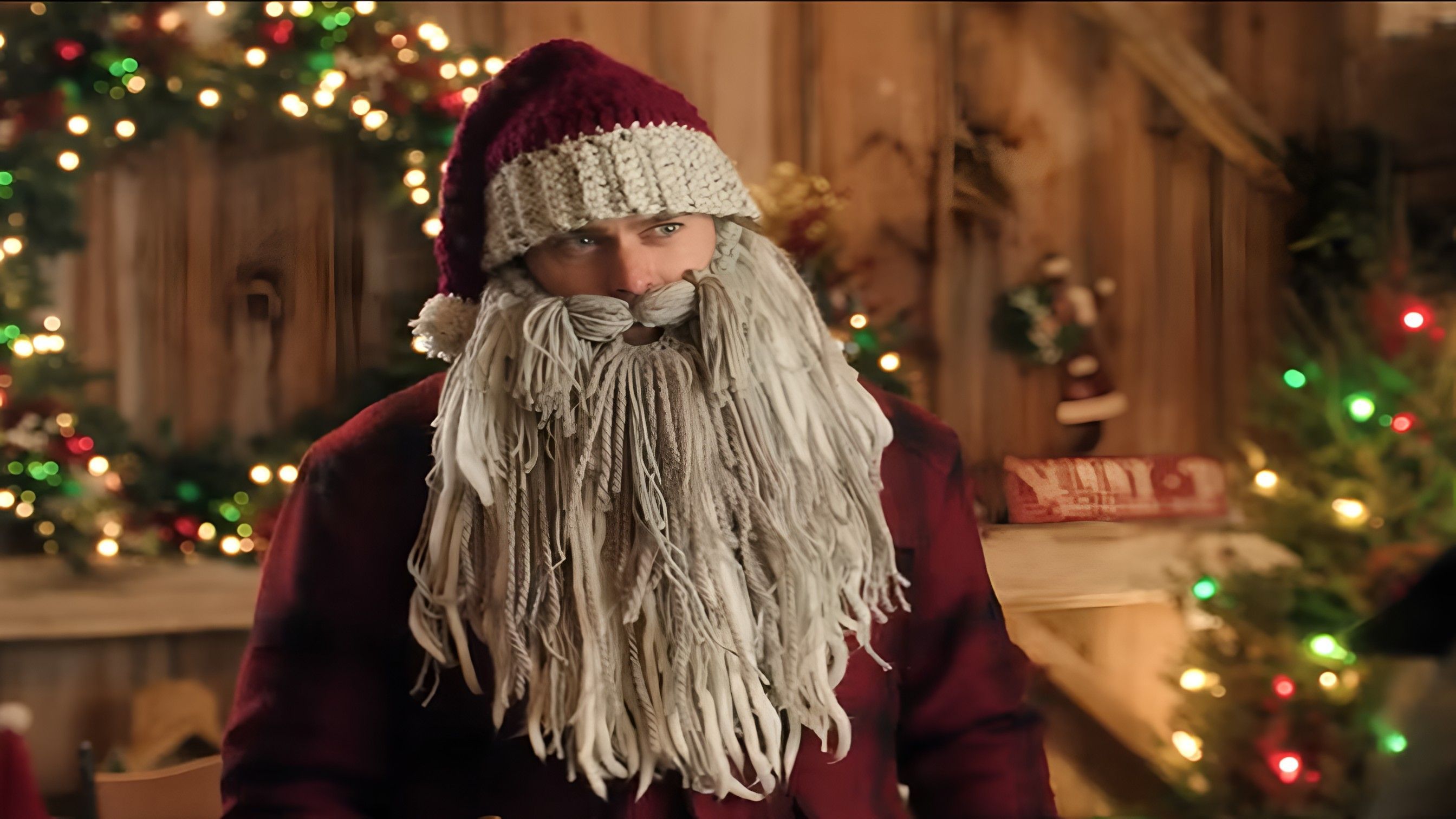 A Merry Little Ex ( Image via YouTube / Netflix )