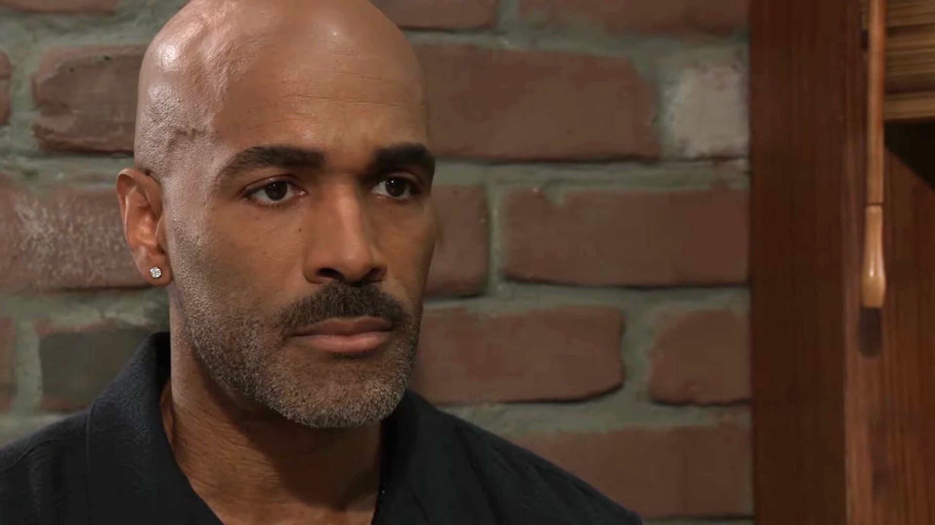 Curtis gives Stella some big news | Image: ABC