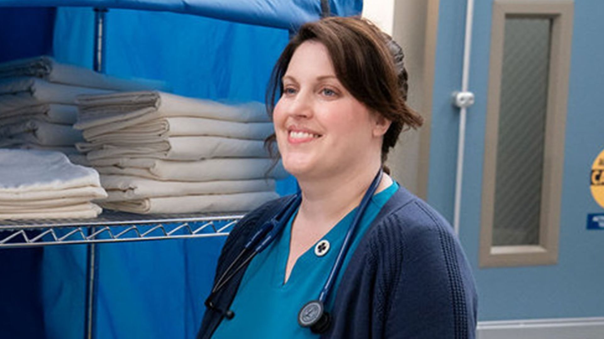 Allison Tolman as Alex (Image via NBC)