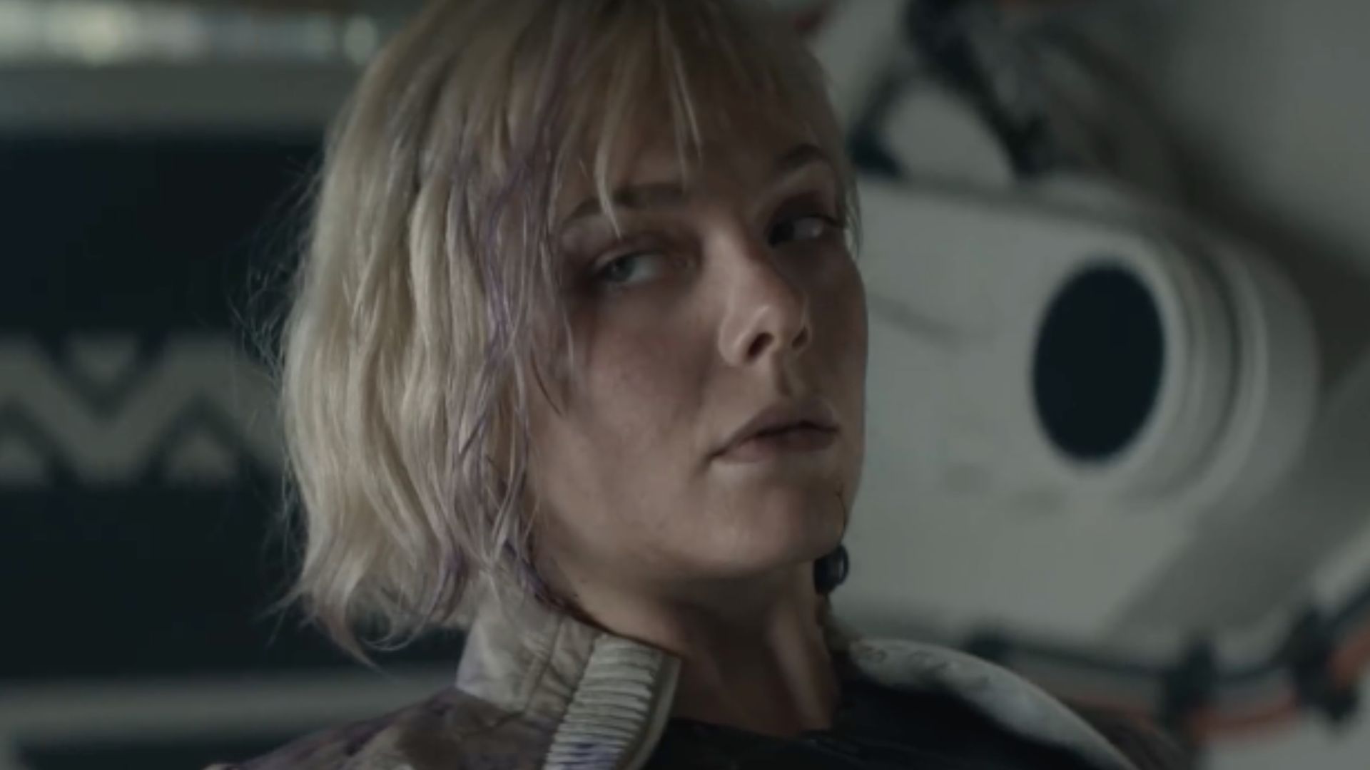 A still from &#039;Predators: Badlands&#039; | Image via @Youtube/20thCenturyStudios