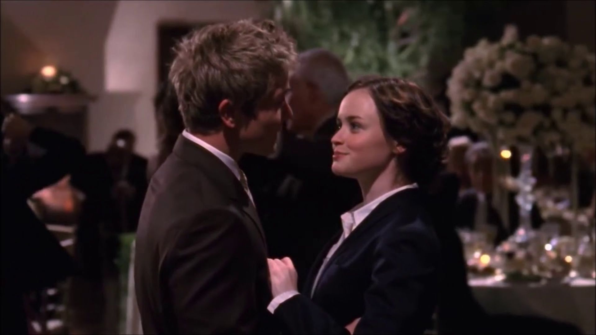 Rory and Logan (Image via The CW)