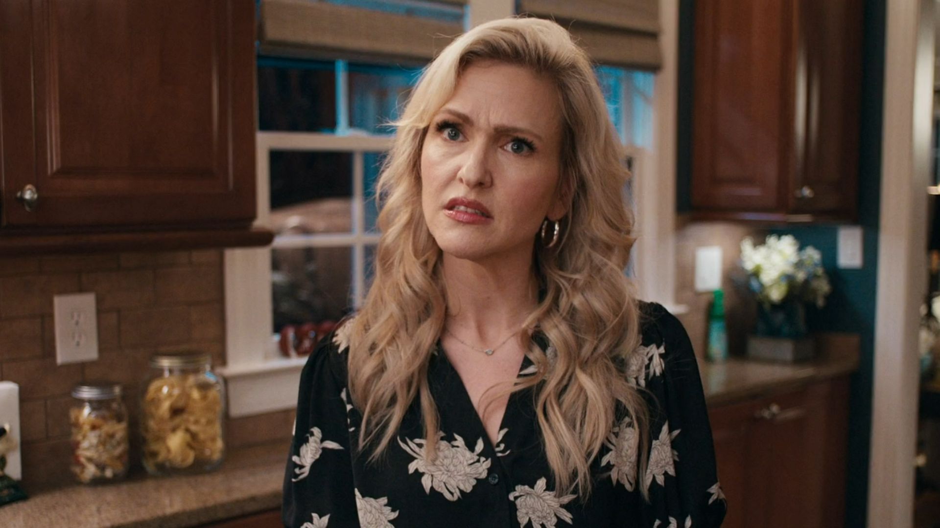 A still from the Pilot Episode of Stumble (Image Via: NBC)