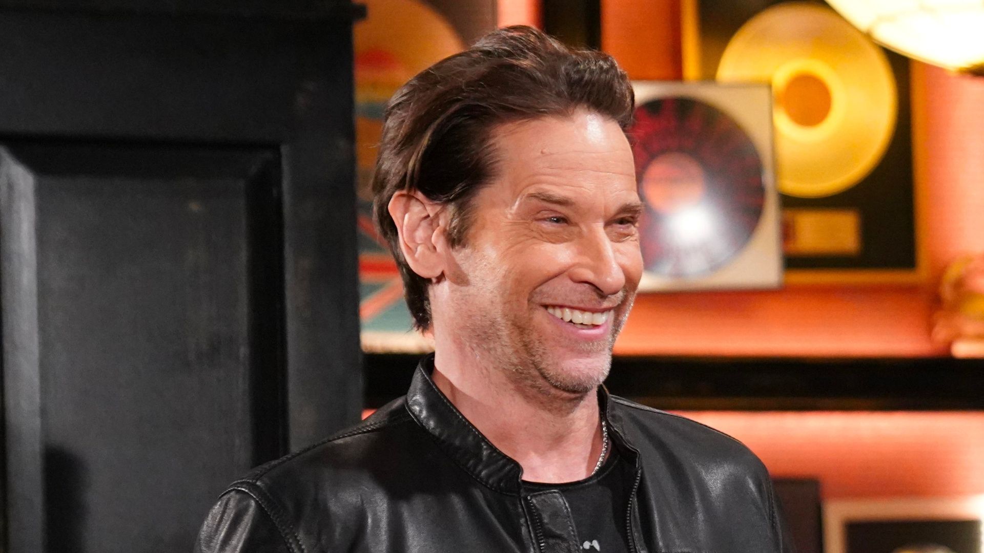 The Young and the Restless: Roger Howarth makes Matt Clark look like The Joker | Image: CBS