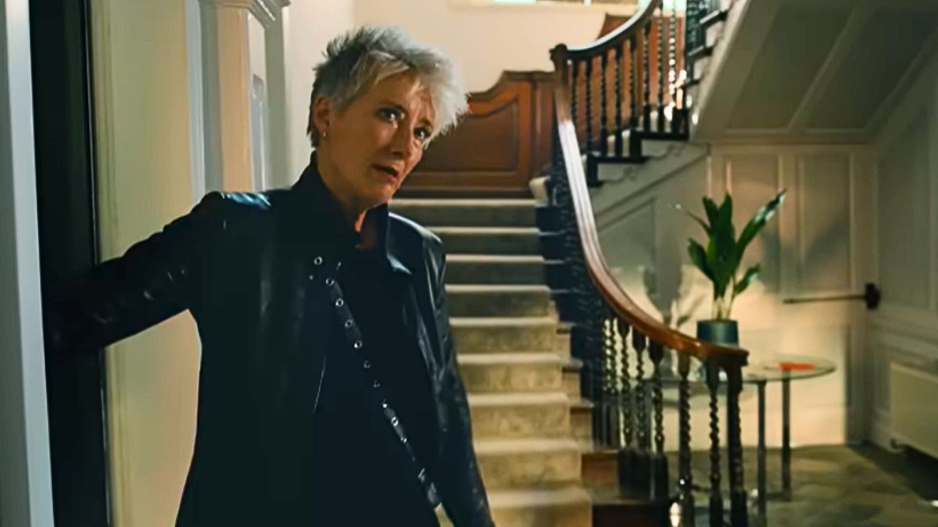 Emma Thompson in Down Cemetery Road (Image via Apple TV)