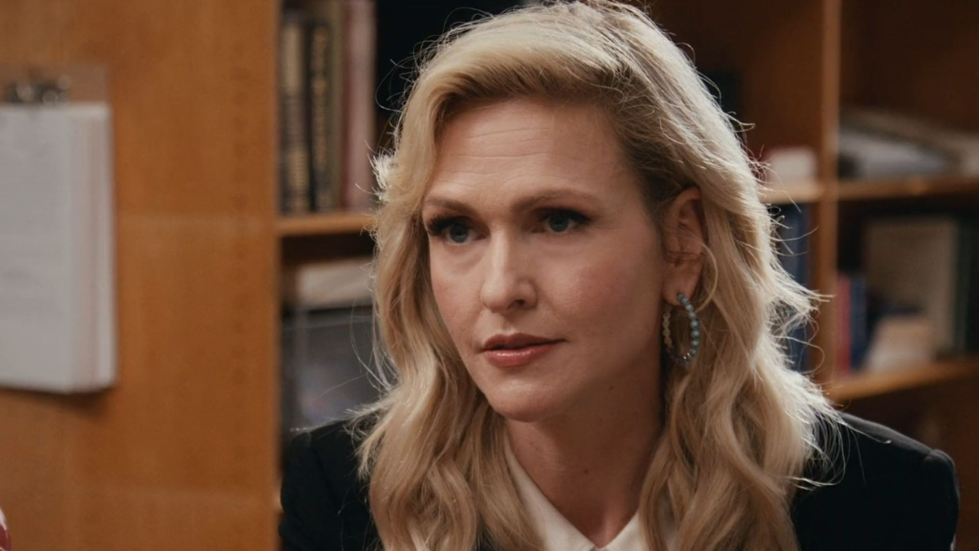 A still from the Pilot Episode of Stumble (Image Via: NBC)