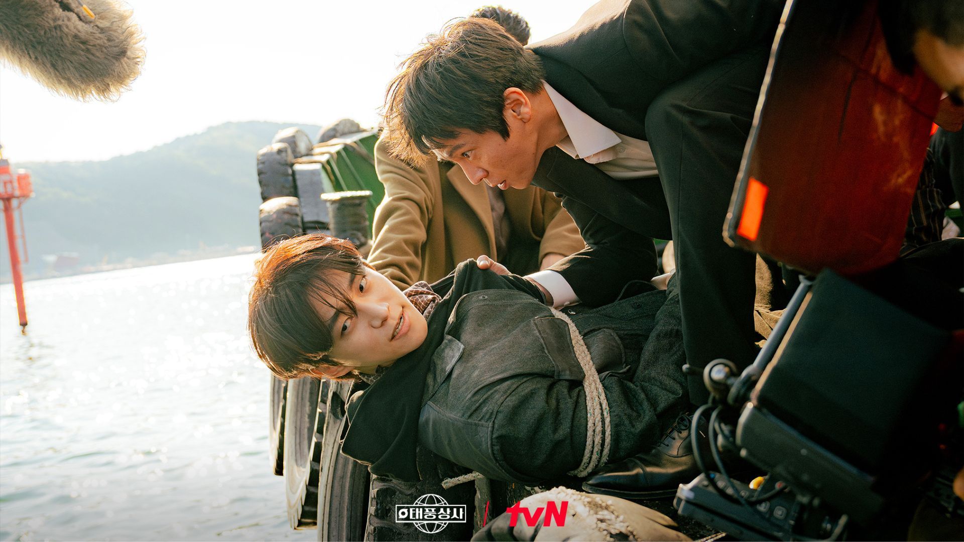 Tae-poong didn&#039;t let his deal go to waste (Image via @CJnDrama)