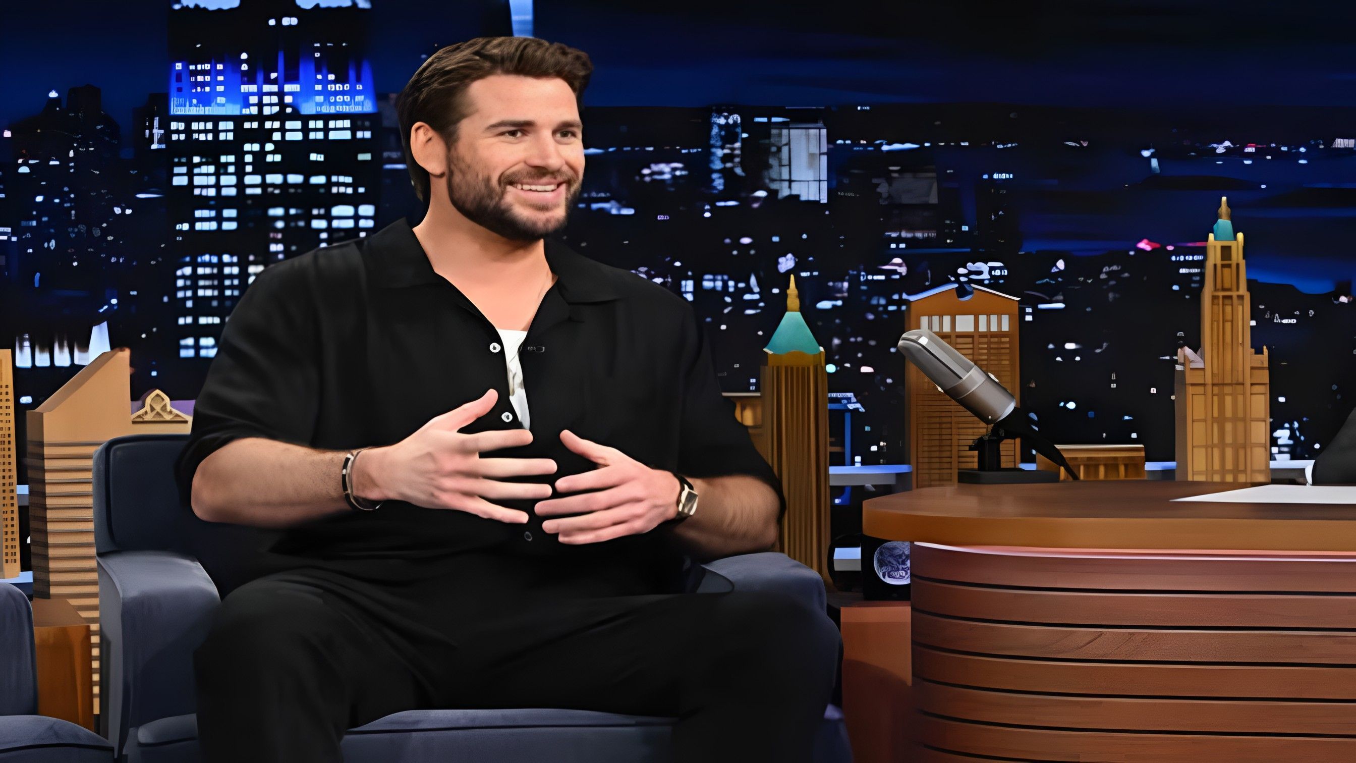 Liam Hemsworth as Geralt of Rivia ( Image via Instagram / @liamhemsworth )