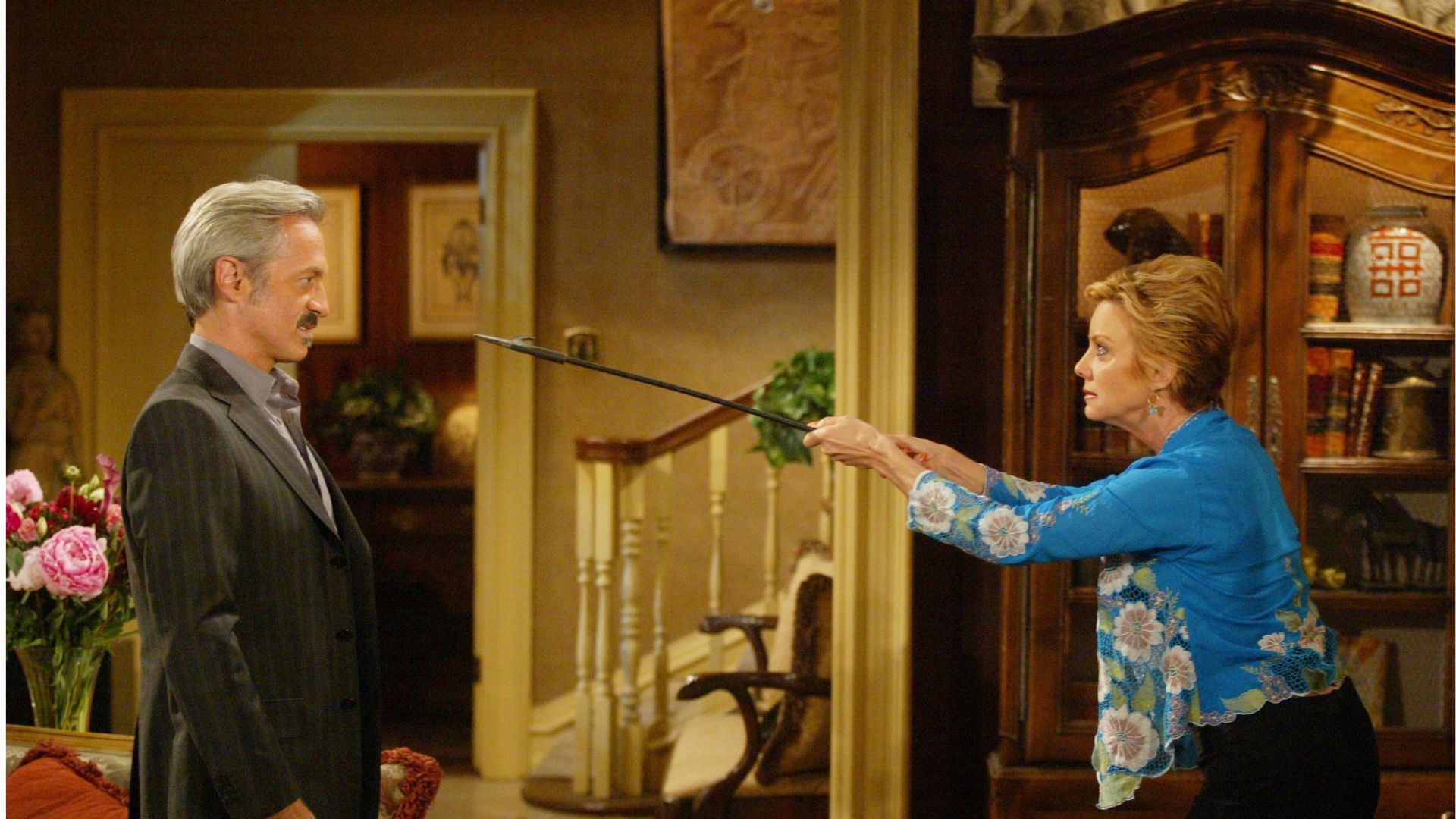 Gloria defended herself against Terrible Tom with a fire poker on The Young and the Restless | Image: JPI