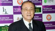 Yoon Il-bong (Image via Getty)