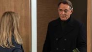 Kevin returns home to Laura on General Hospital | Image: ABC